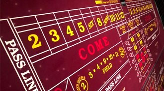 las vegas craps rolling and betting