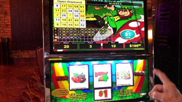 Lucky Leprechaun Slot Machine