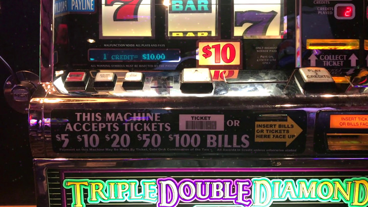 Triple Jackpot Slot Machine